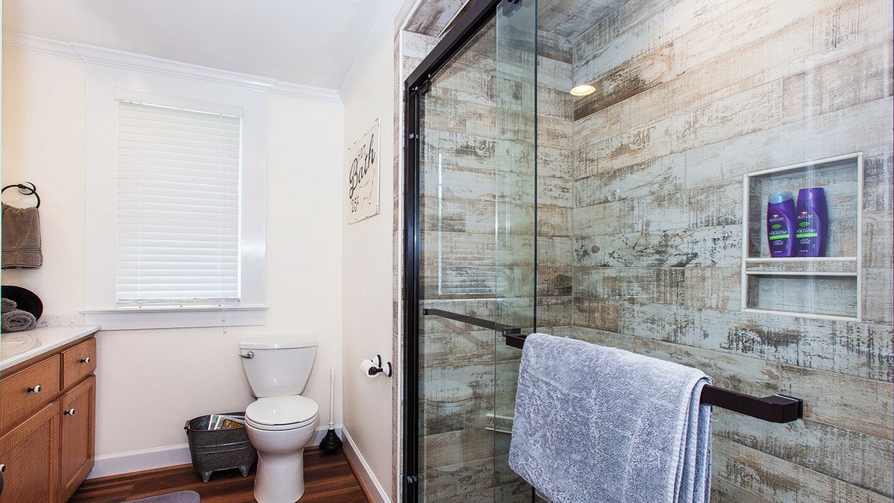 Photo of Bathroom in Lanexa