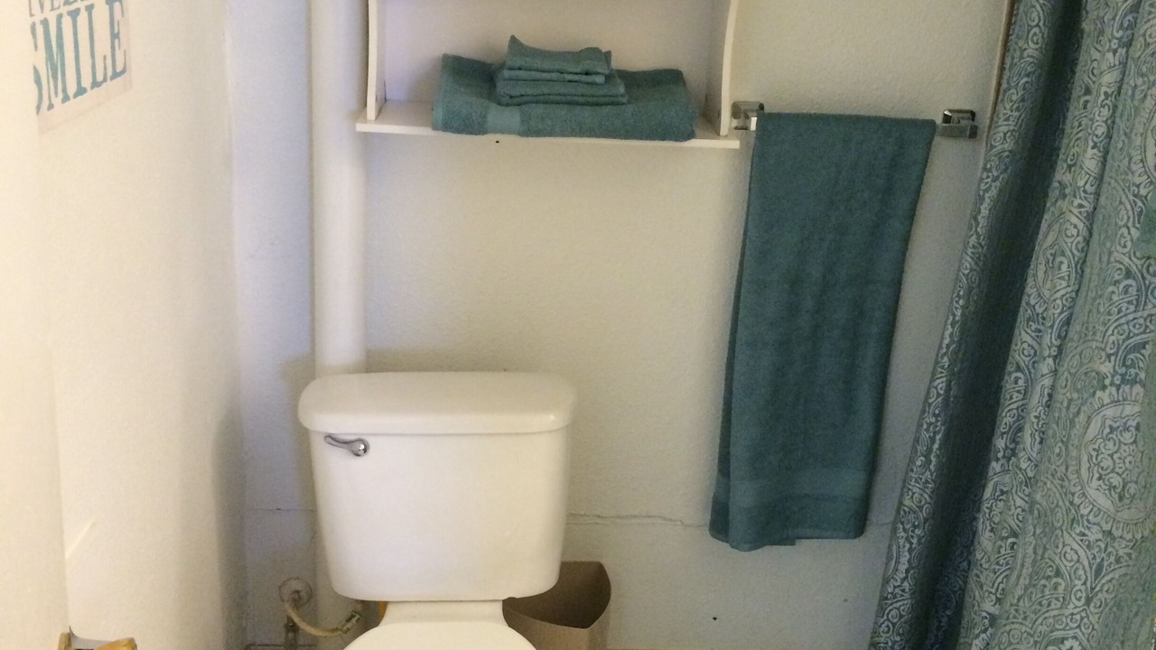 Photo of Bathroom in Woodlawn Lake