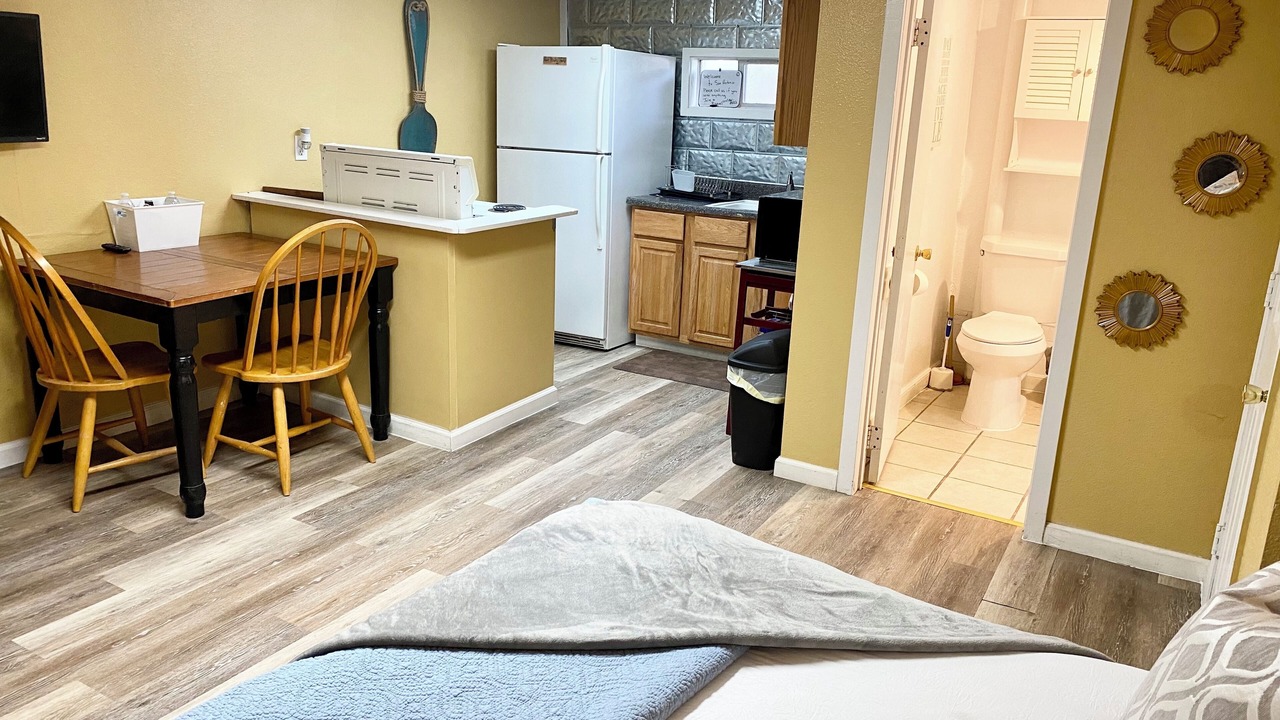 Photo of Bedroom in Woodlawn Lake