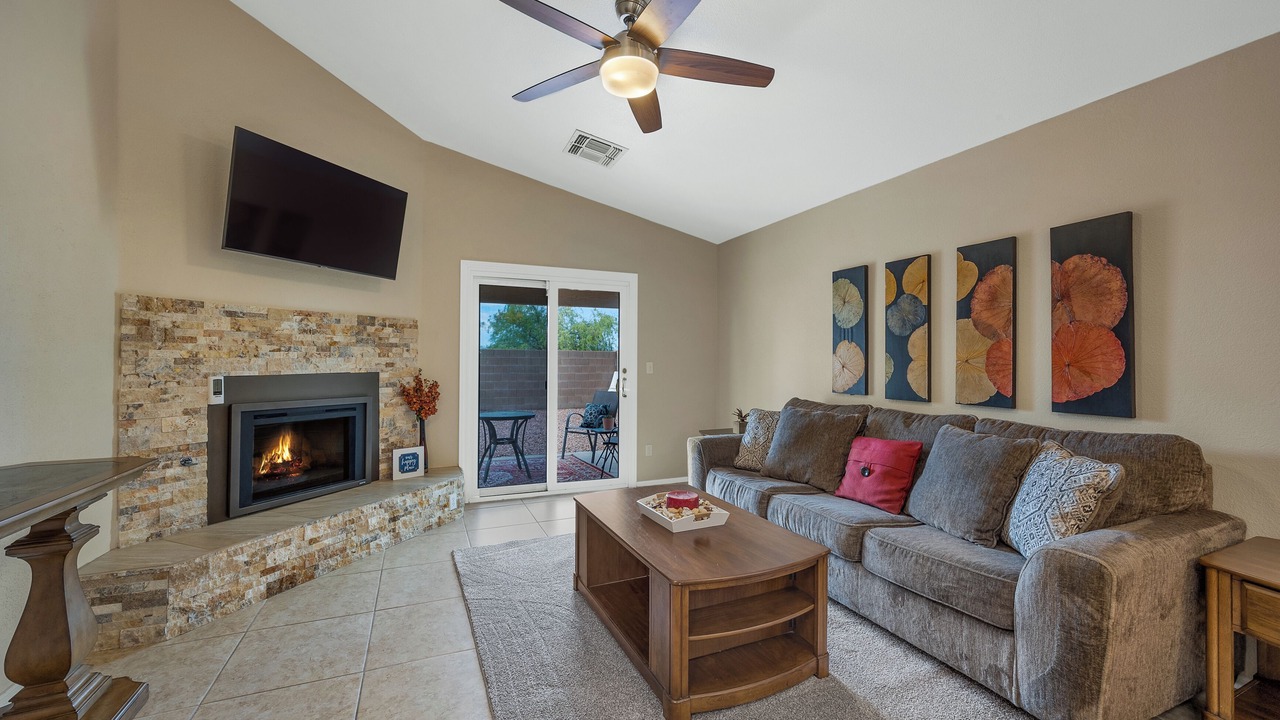 Photo of Livingroom in Quail Crossing