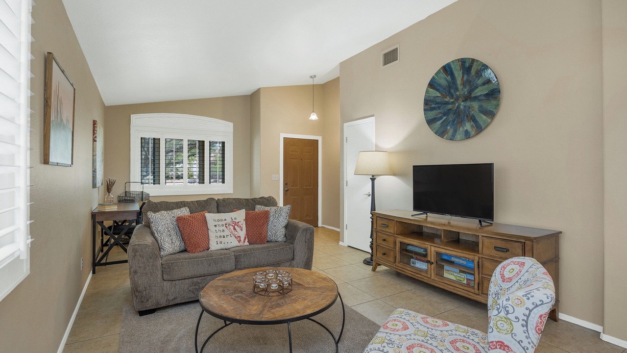 Photo of Livingroom in Quail Crossing