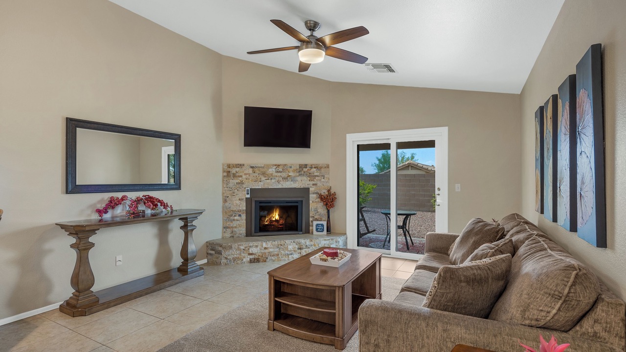 Photo of Livingroom in Quail Crossing