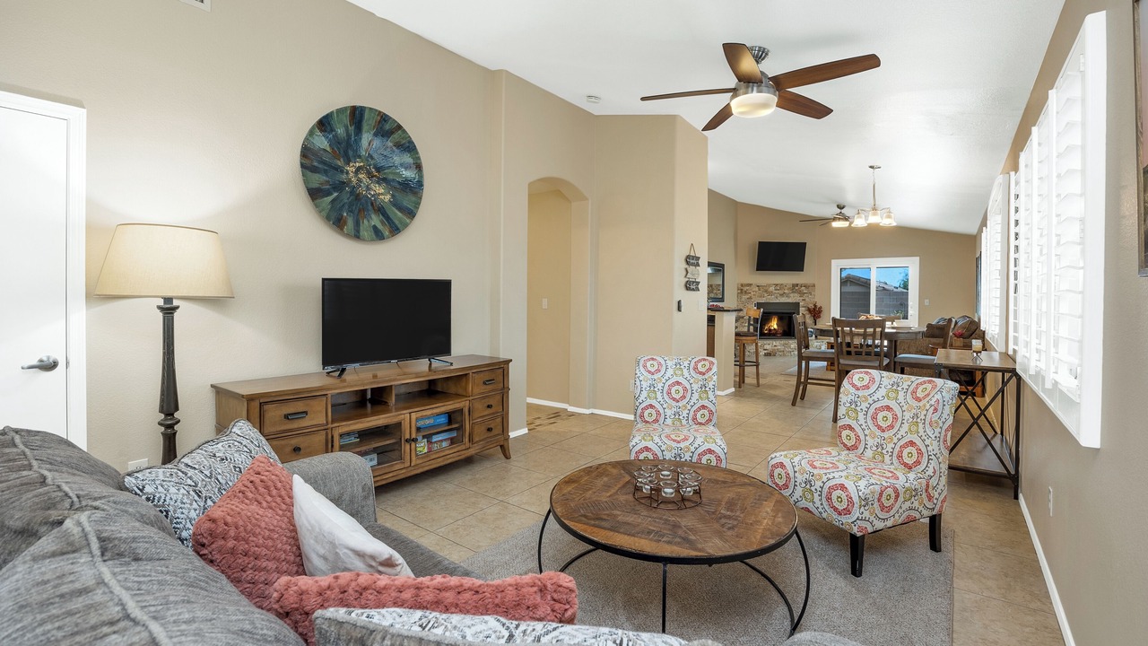 Photo of Livingroom in Quail Crossing
