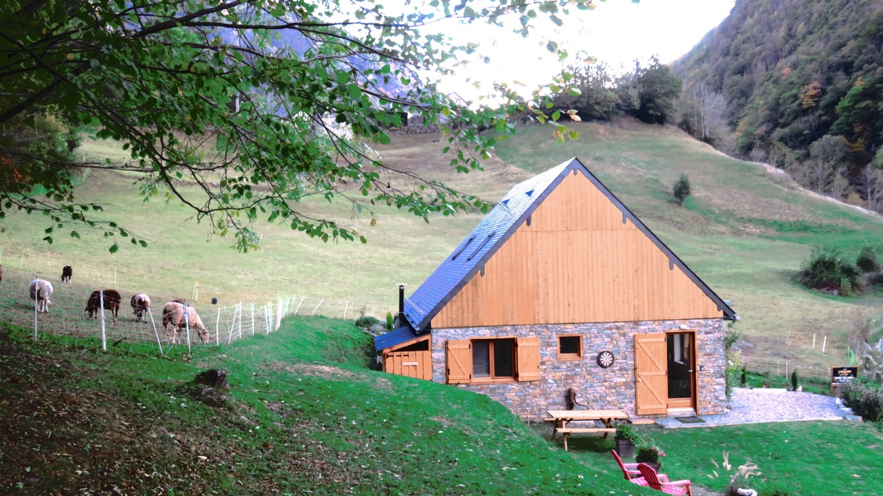 Photo of Outdoor in Gedre