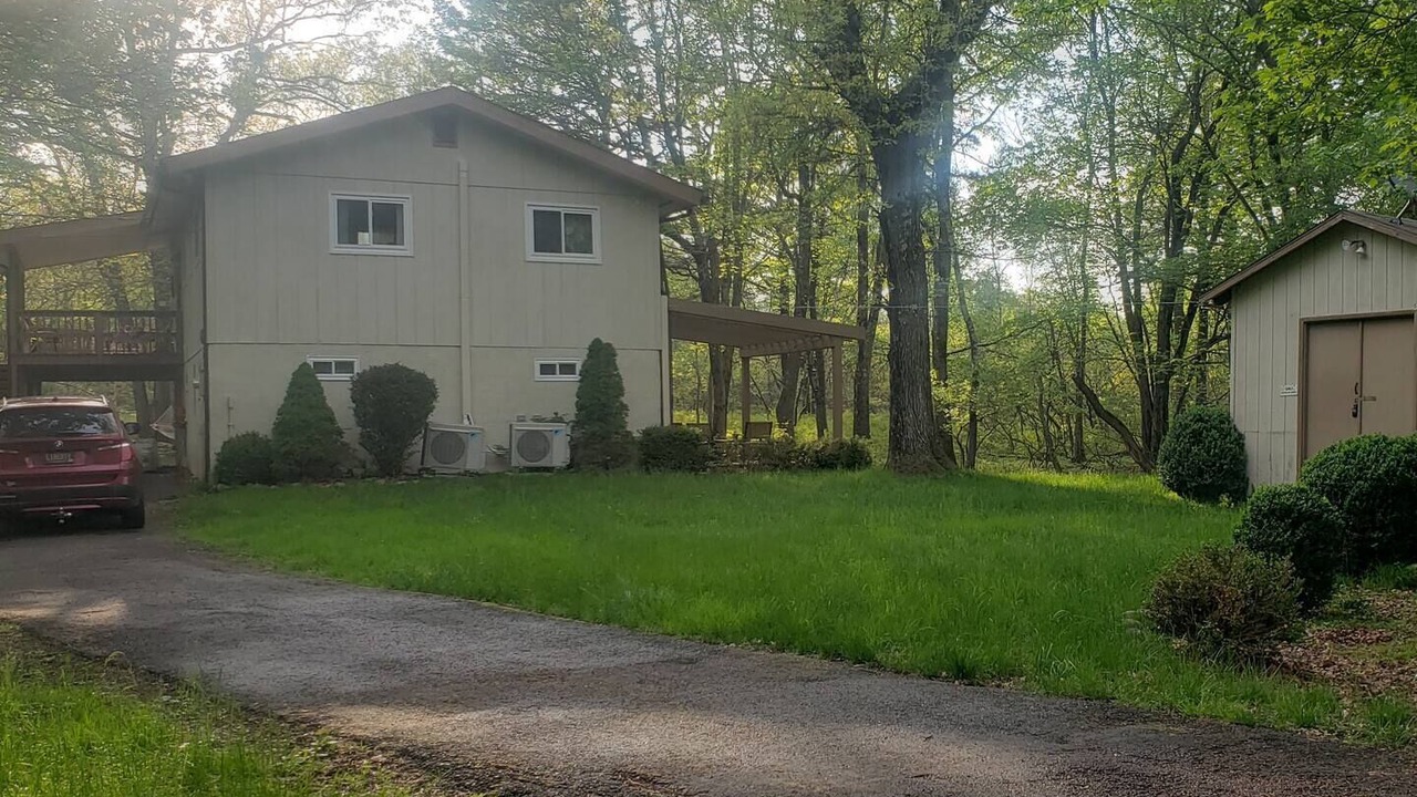 Photo of Others in Long Pond