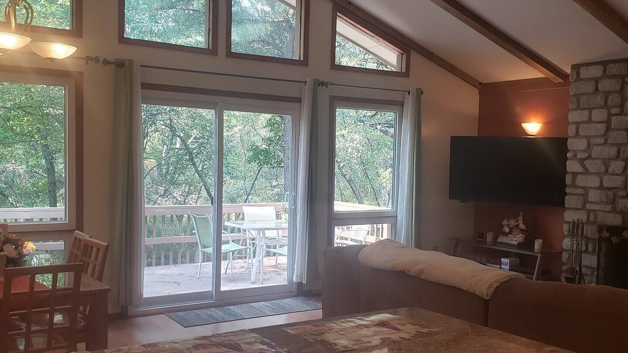 Photo of Livingroom in Long Pond