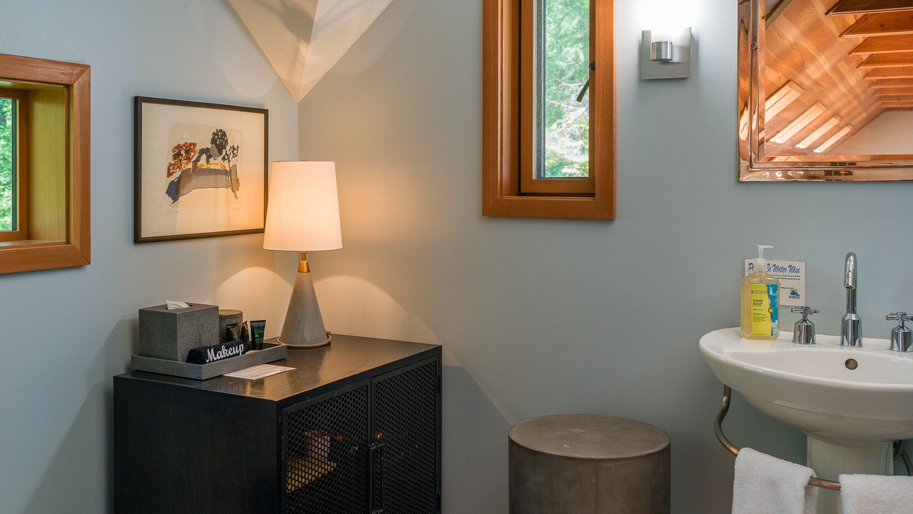 Photo of Others in Eastsound