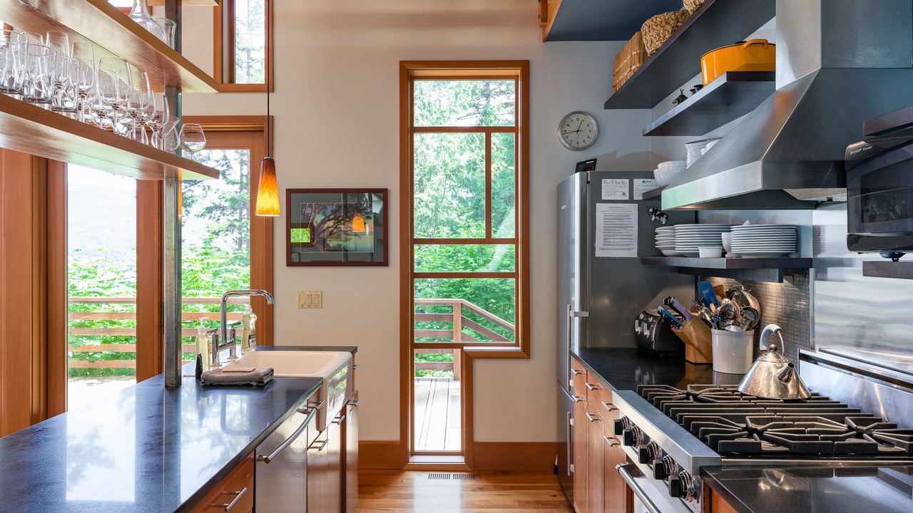 Photo of Others in Eastsound