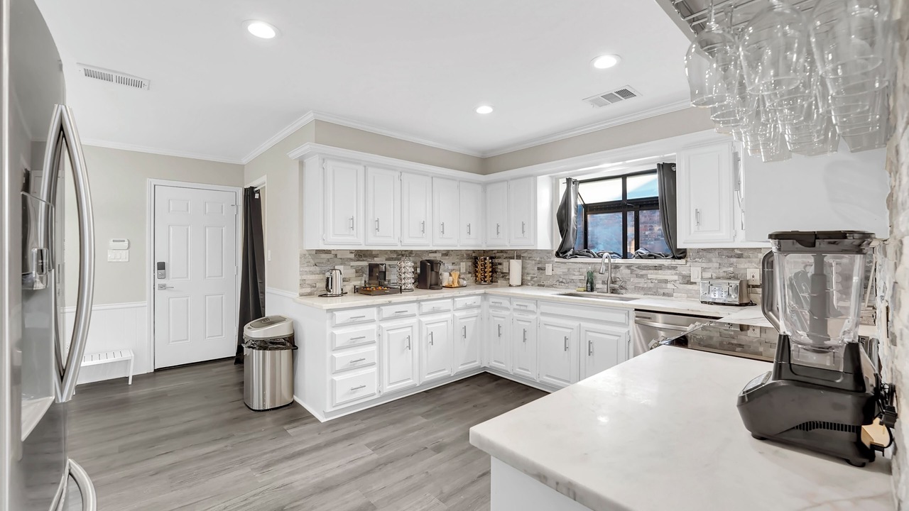 Photo of Kitchen in Far North Dallas