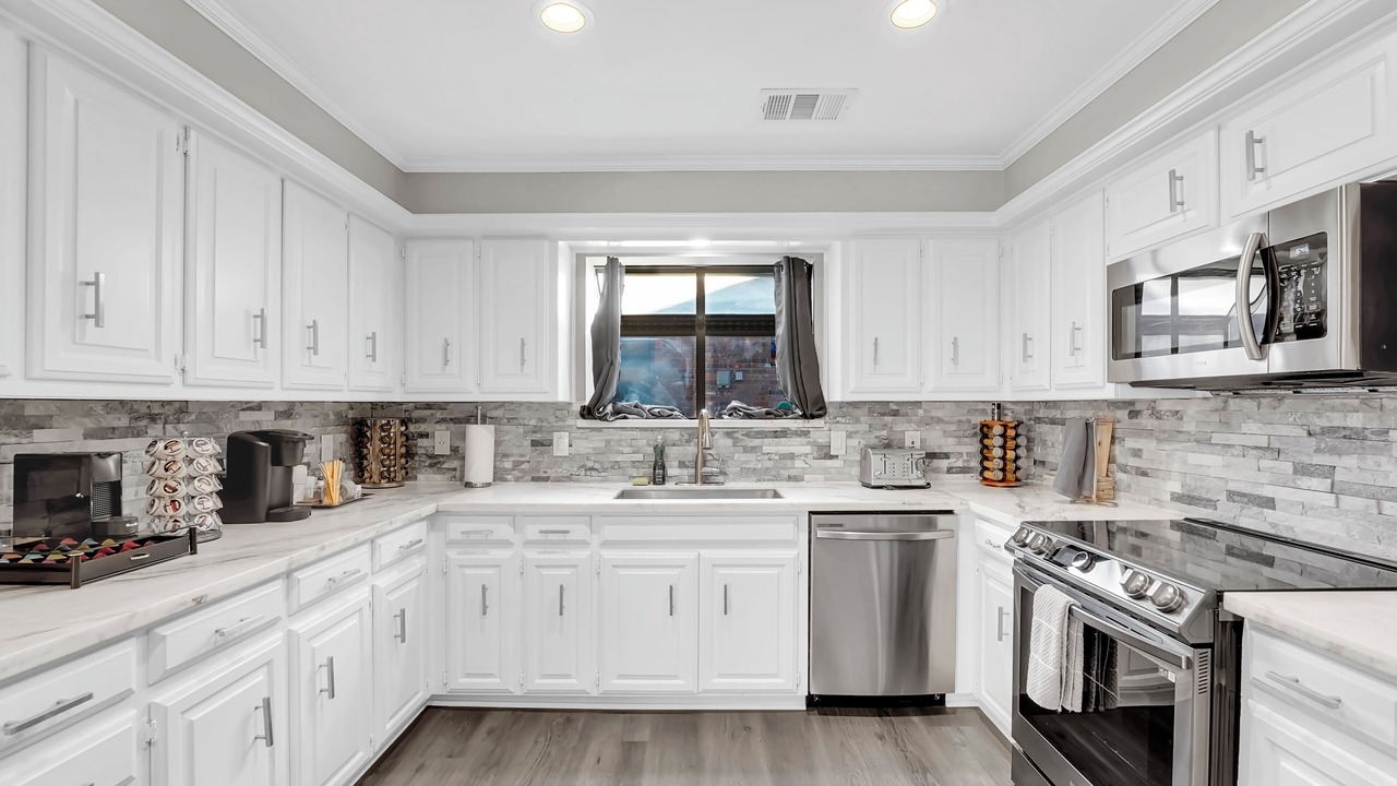 Photo of Kitchen in Far North Dallas