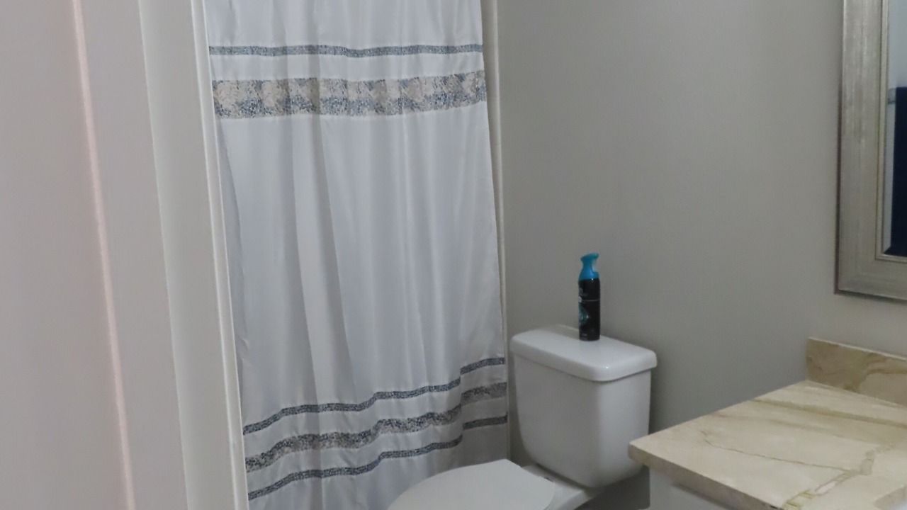 Photo of Bathroom in Point Venture