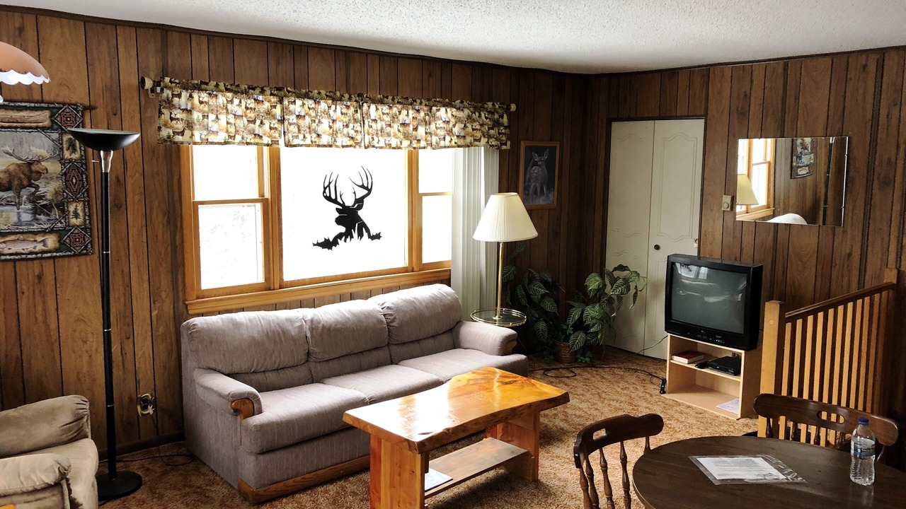 Photo of Livingroom in White Pine
