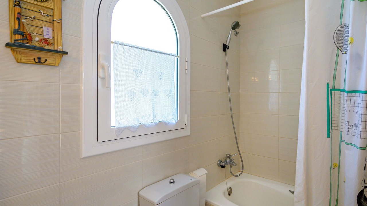 Photo of Bathroom in Cunit