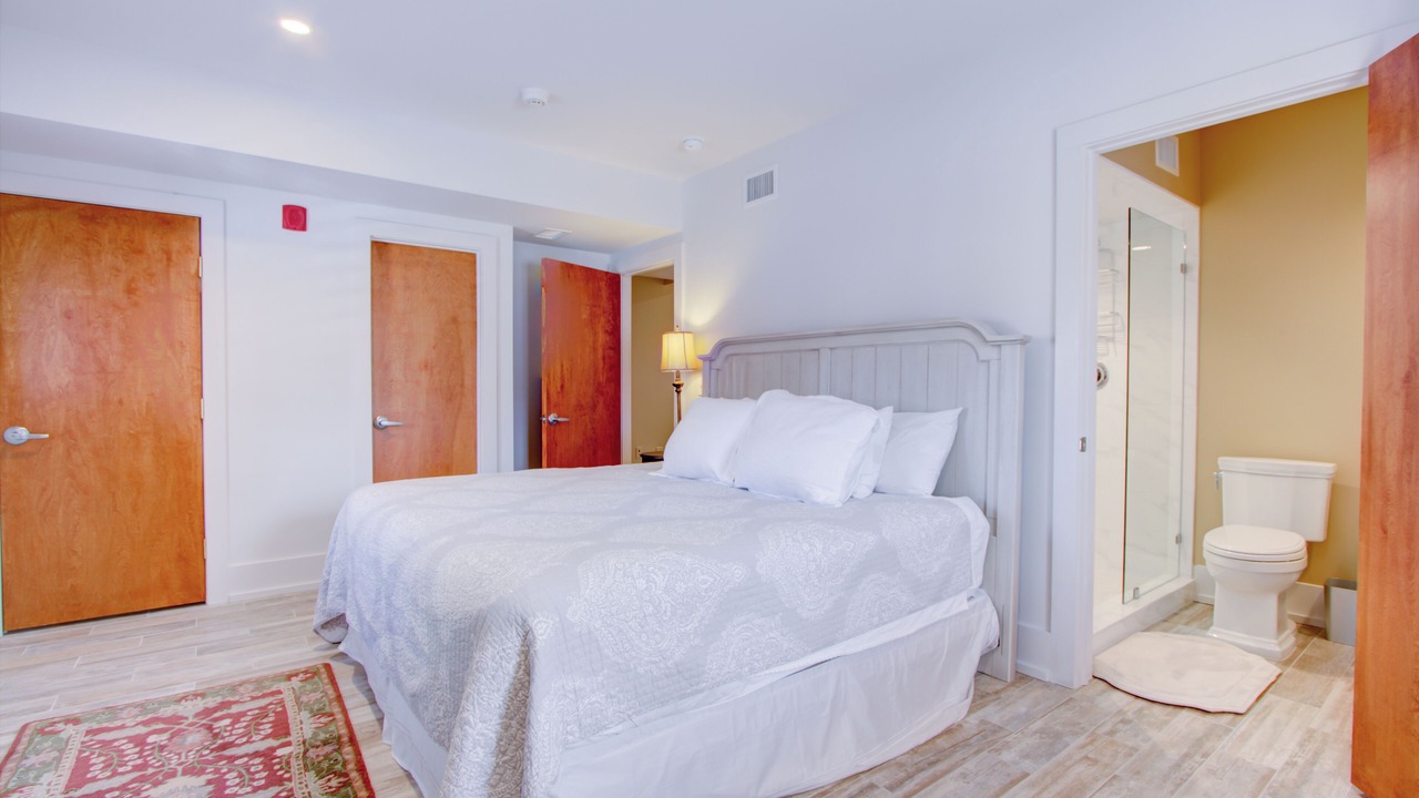 Photo of Bedroom in Charleston Historic District
