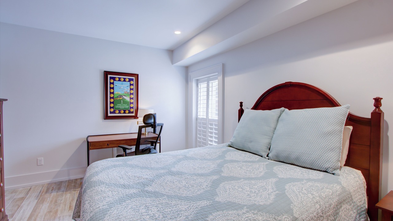 Photo of Bedroom in Charleston Historic District