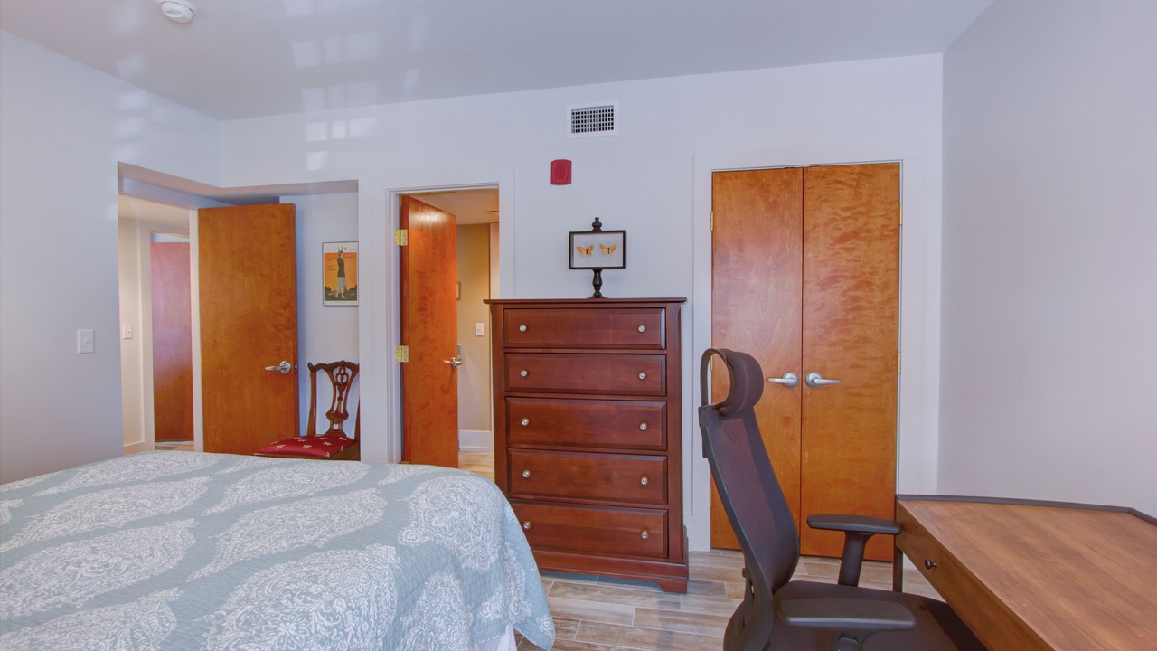 Photo of Bedroom in Charleston Historic District