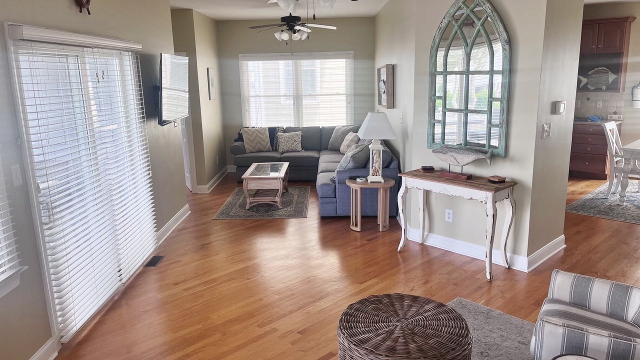 Photo of Livingroom in Brigantine
