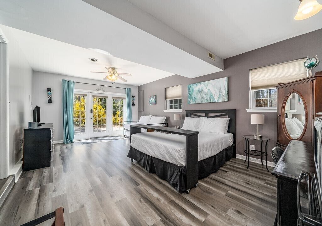 Photo of Bedroom in Aquia Harbour