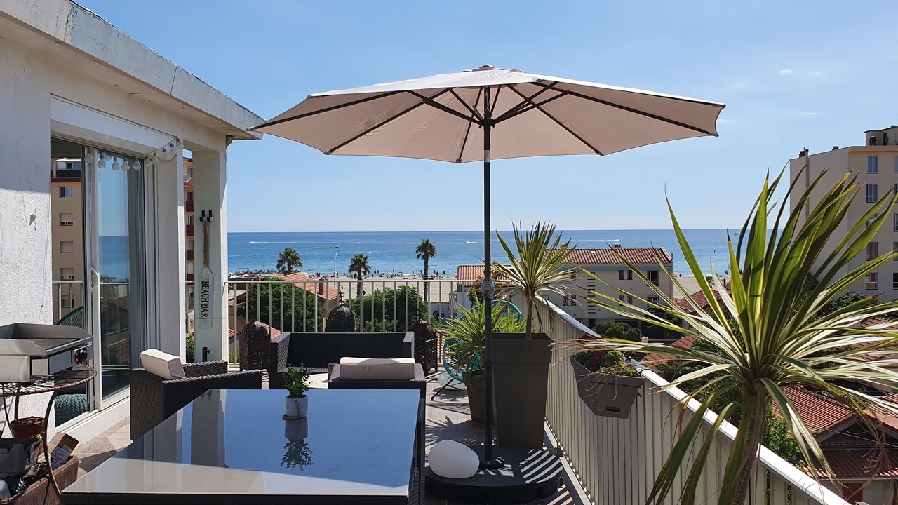 Photo of Outdoor in La Jetee