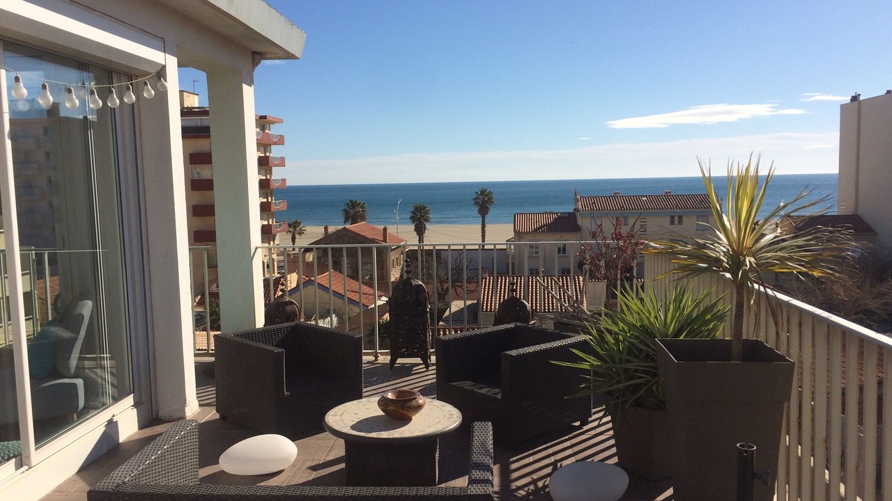 Photo of Patio Balcony in La Jetee