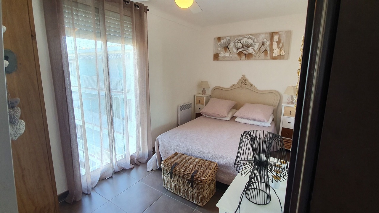 Photo of Bedroom in La Jetee