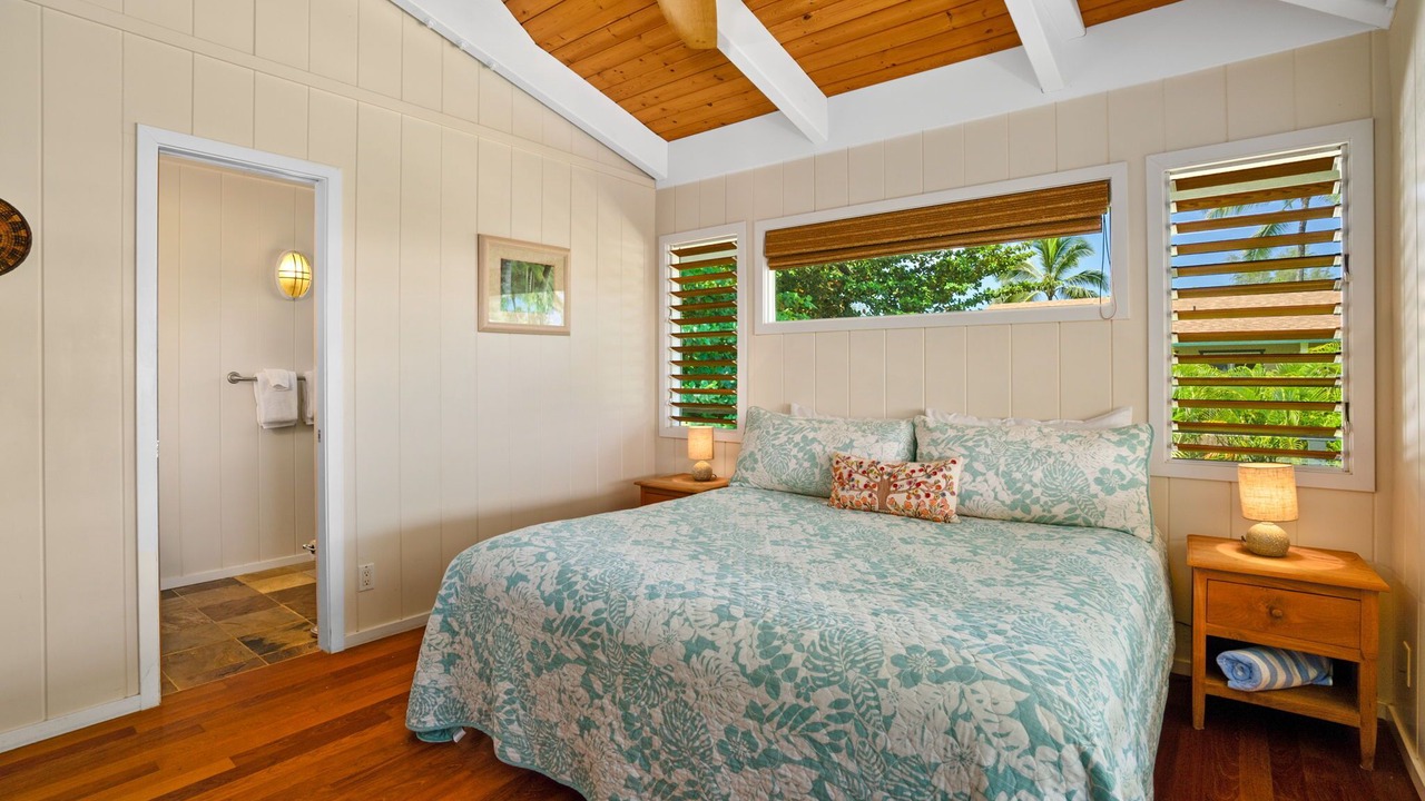 Photo of Bedroom in Wainiha