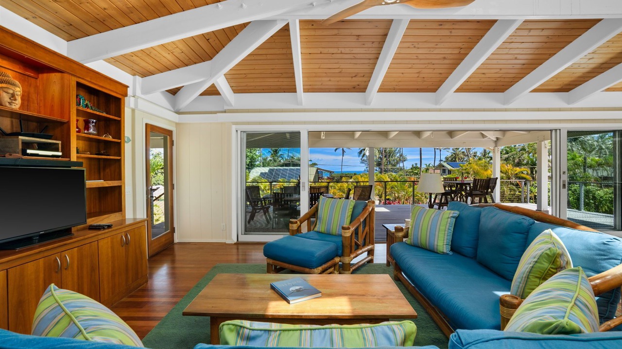 Photo of Livingroom in Wainiha