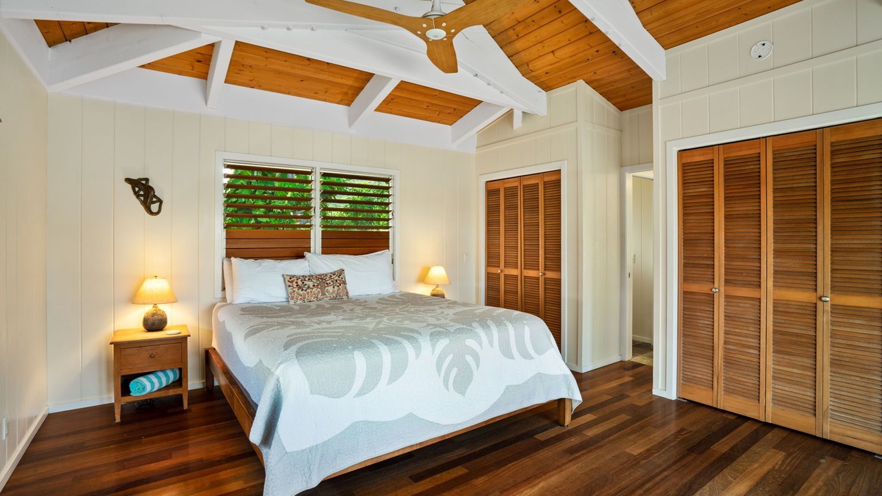 Photo of Bedroom in Wainiha