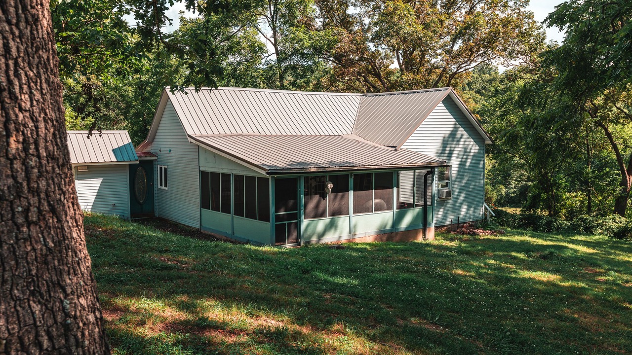 Photo of Outdoor in Cook Station
