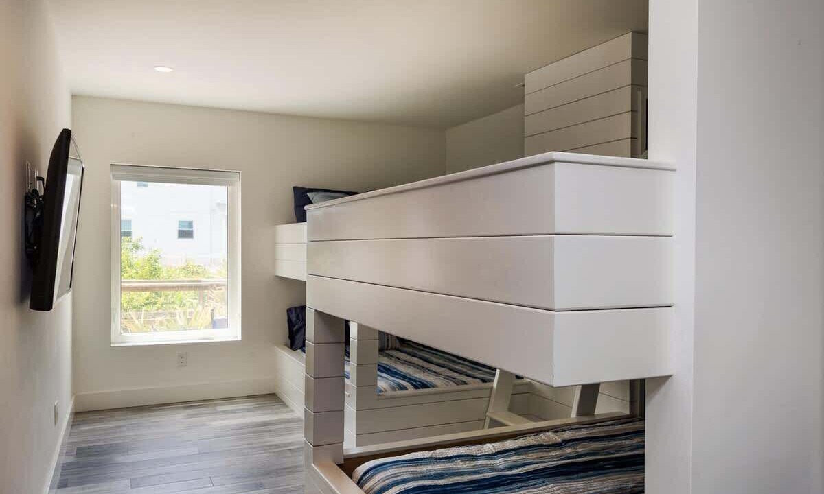 Photo of Bedroom in Butler Beach