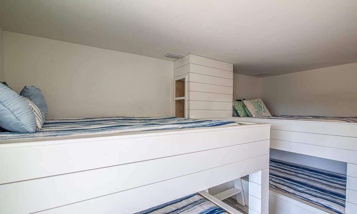 Photo of Bedroom in Butler Beach