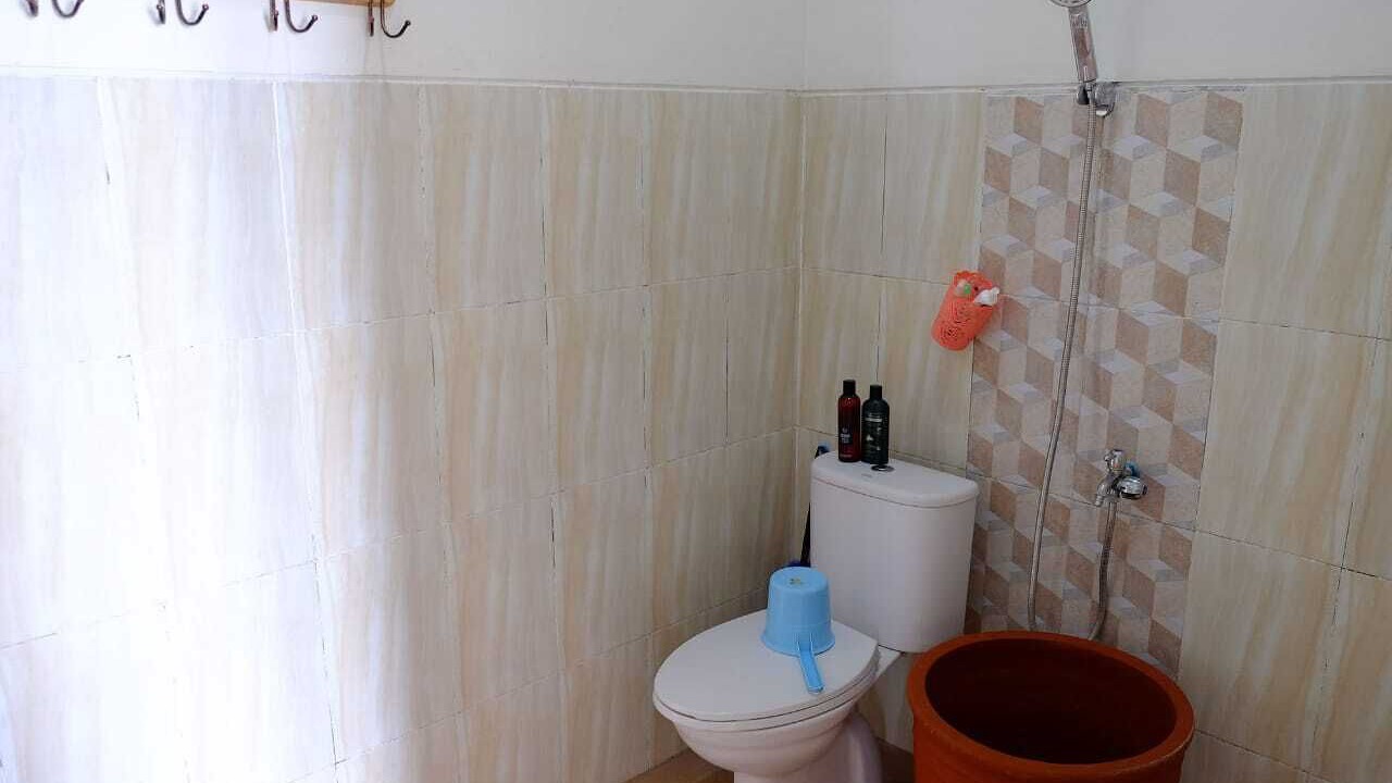 Photo of Bathroom in Wirobrajan