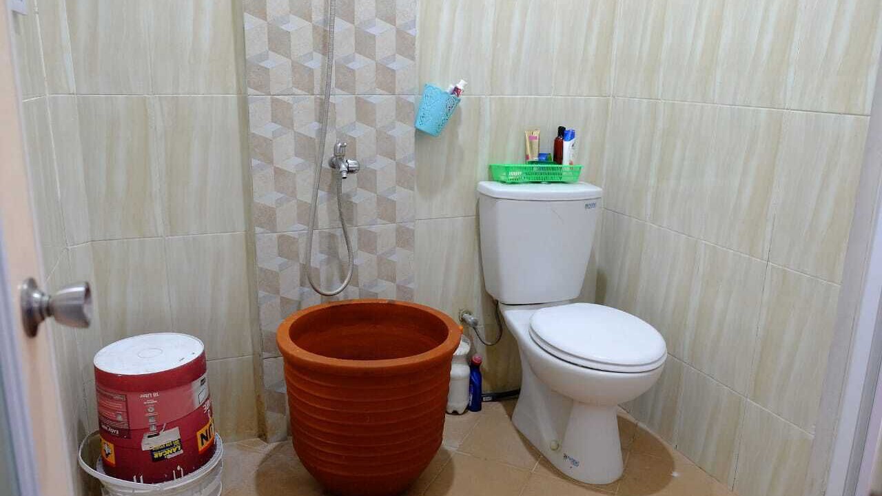 Photo of Bathroom in Wirobrajan