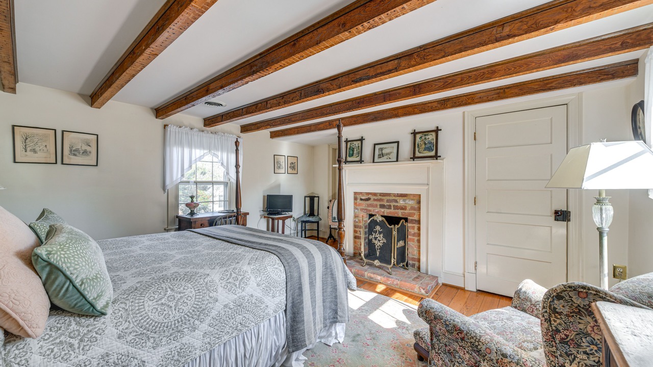 Photo of Bedroom in Midlothian