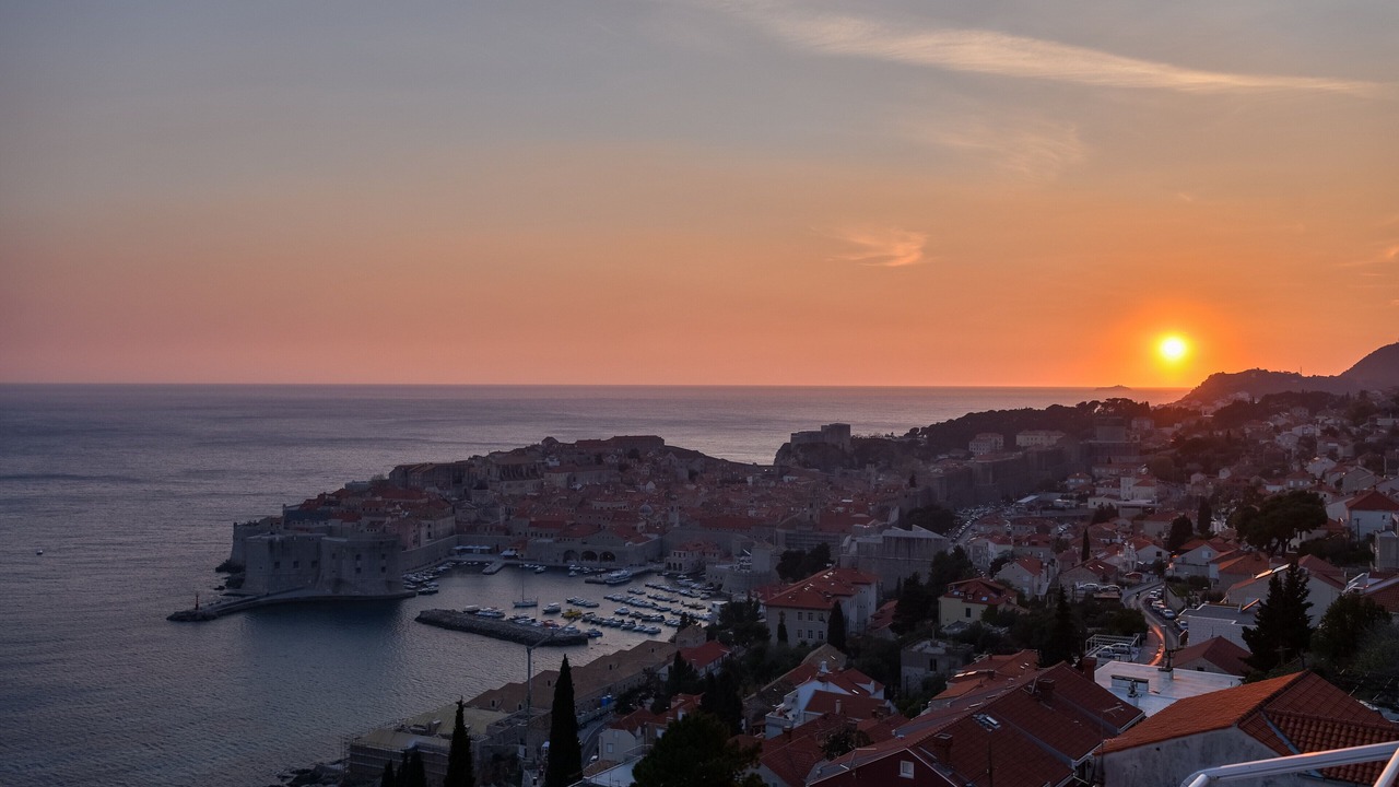 Photo of Others in Ploce
