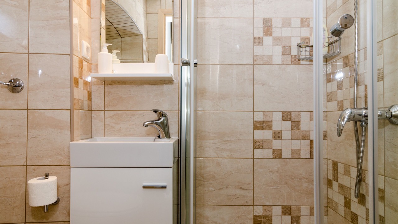 Photo of Bathroom in Pile