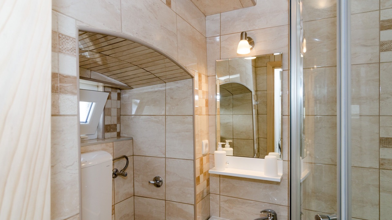 Photo of Bathroom in Pile
