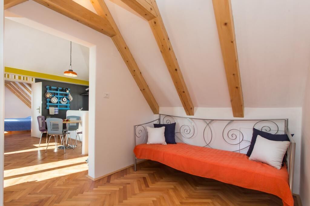 Photo of Livingroom in Pile