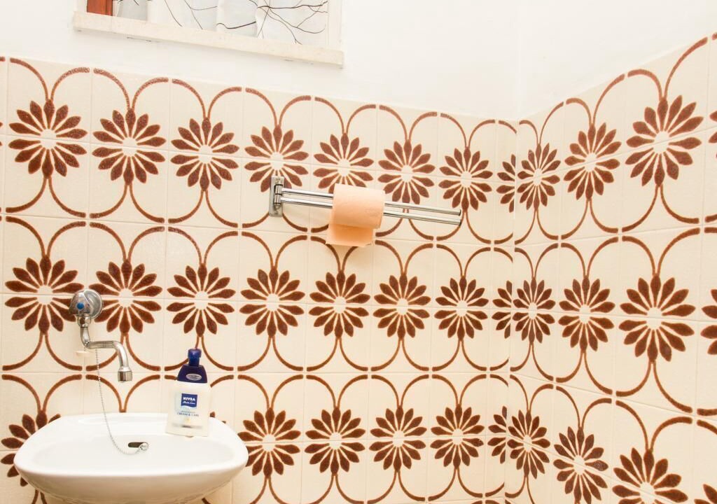 Photo of Bathroom in Brsecine