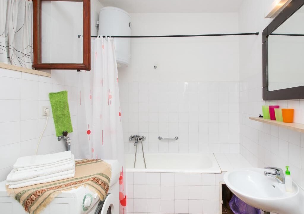 Photo of Bathroom in Brsecine