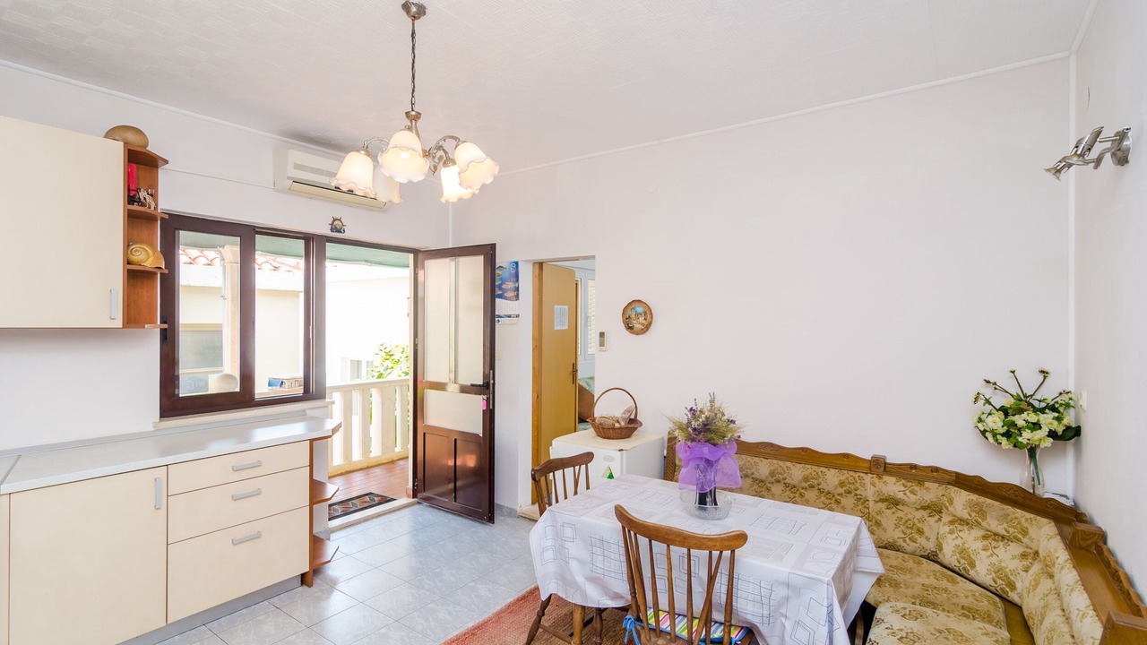 Photo of Livingroom in Molunat