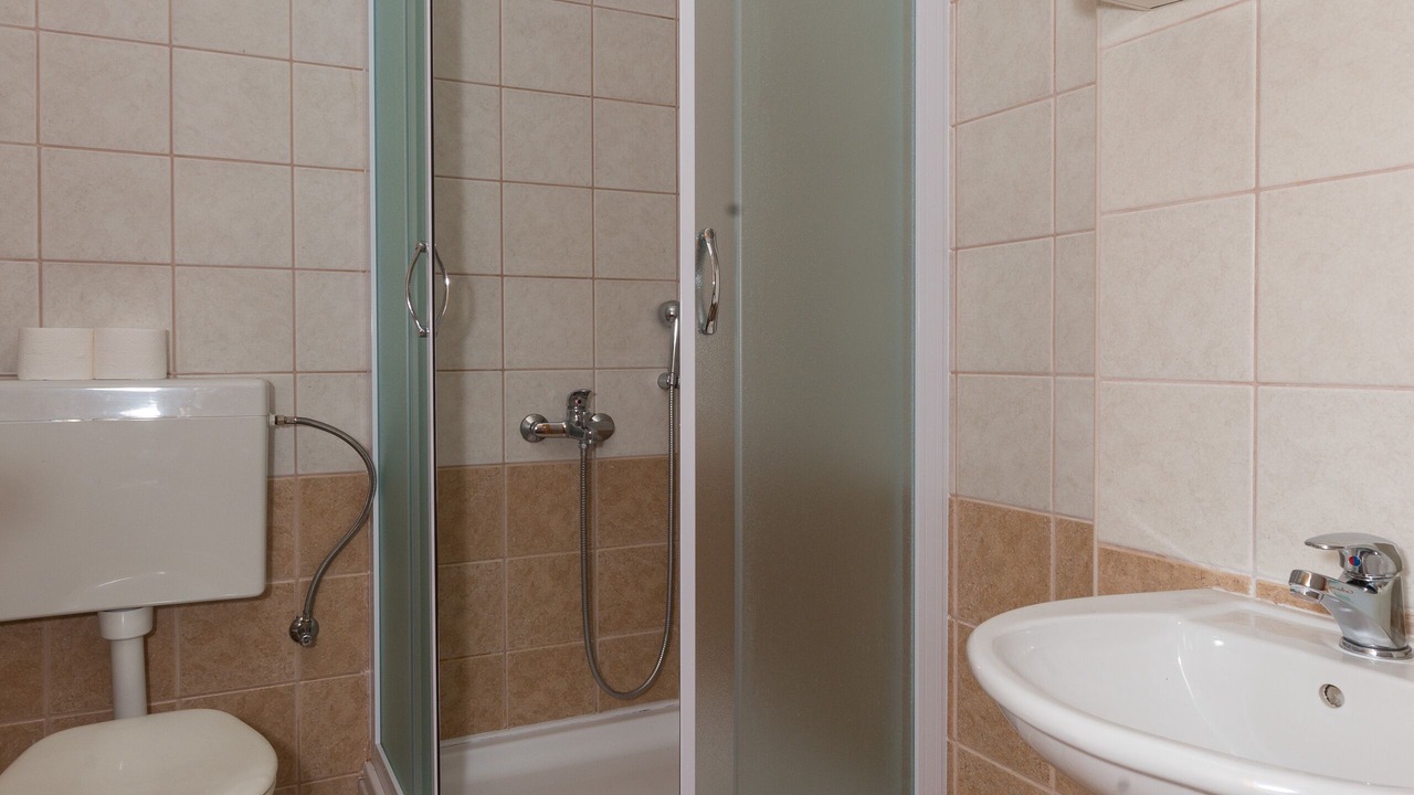 Photo of Bathroom in Plat