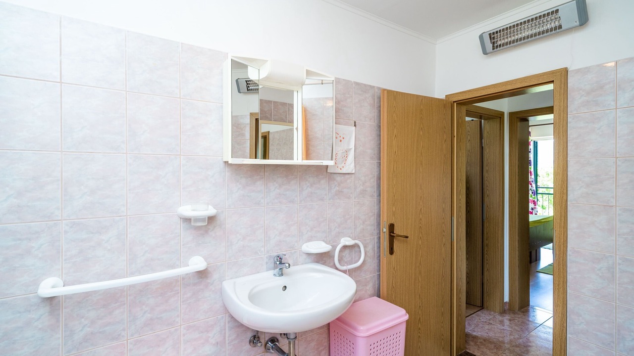 Photo of Bathroom in Lovorno