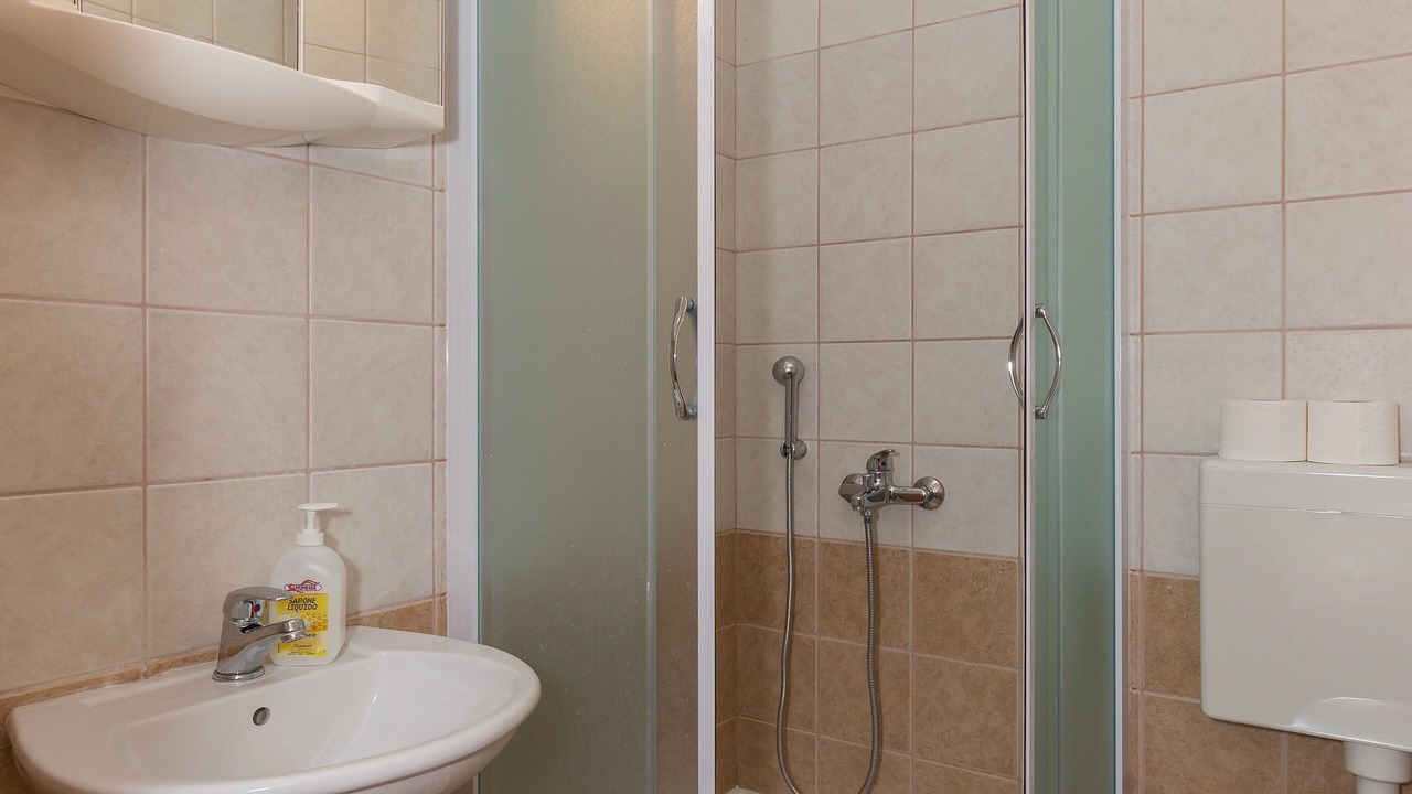 Photo of Bathroom in Plat