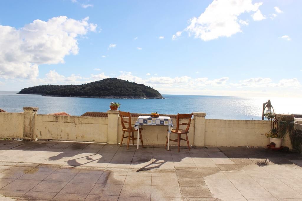 Photo of Others in Ploce