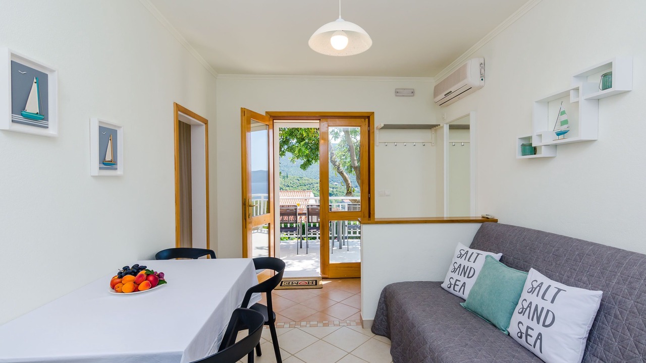 Photo of Livingroom in Molunat