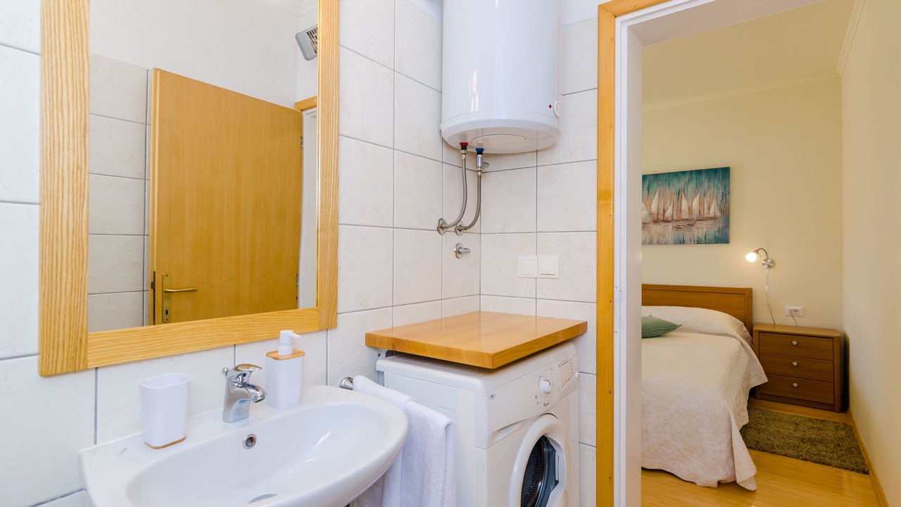 Photo of Bathroom in Molunat