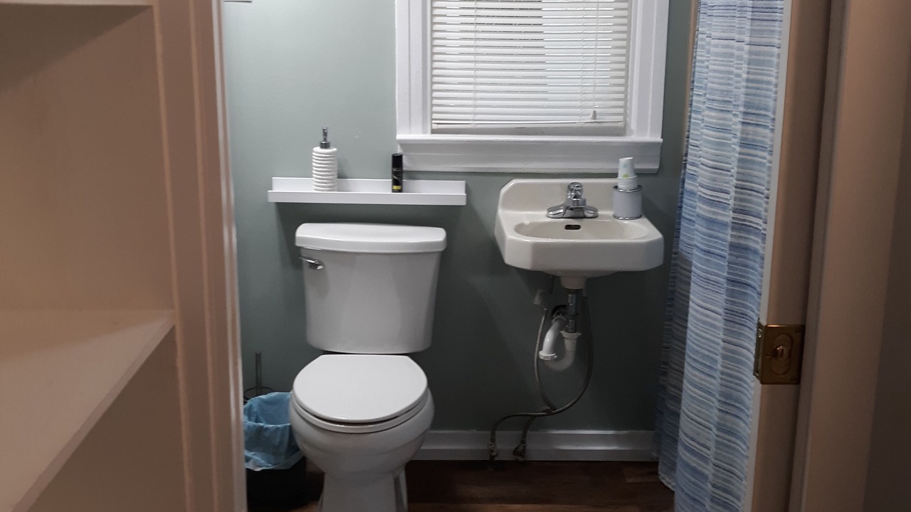 Photo of Bathroom in Driftwood