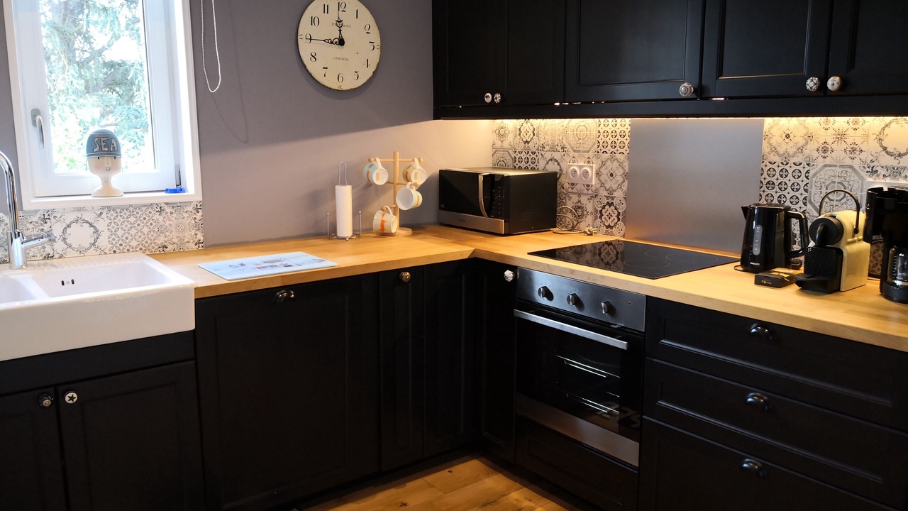 Photo of Kitchen in Saint-Sylvestre-de-Cormeilles