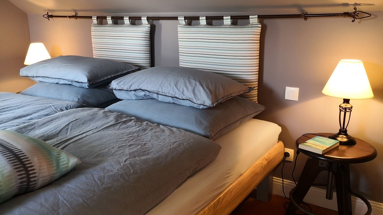 Photo of Bedroom in Saint-Sylvestre-de-Cormeilles